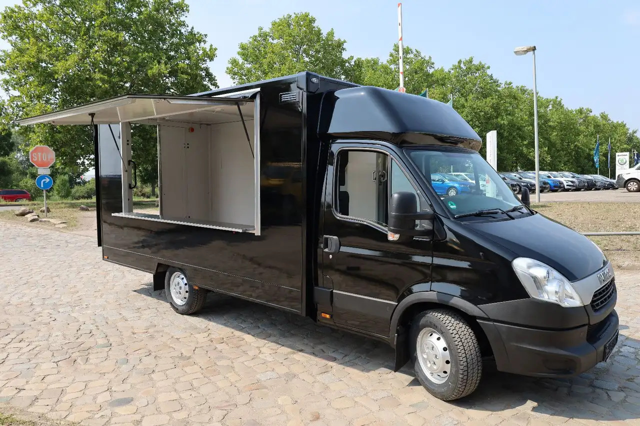 Iveco IS35SI2AA/ FOODTRUCK/Daily/EU5/1. Hand - Tirdzniecības kravas automašīna: foto 1 Iveco IS35SI2AA/ FOODTRUCK/Daily/EU5/1. Hand - Tirdzniecības kravas automašīna: foto 1