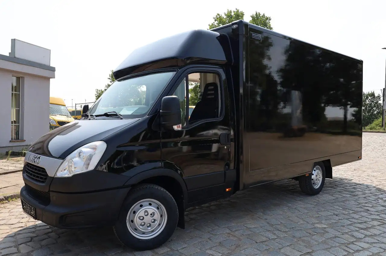 Iveco IS35SI2AA/ FOODTRUCK/Daily/EU5/1. Hand - Tirdzniecības kravas automašīna: foto 5 Iveco IS35SI2AA/ FOODTRUCK/Daily/EU5/1. Hand - Tirdzniecības kravas automašīna: foto 5