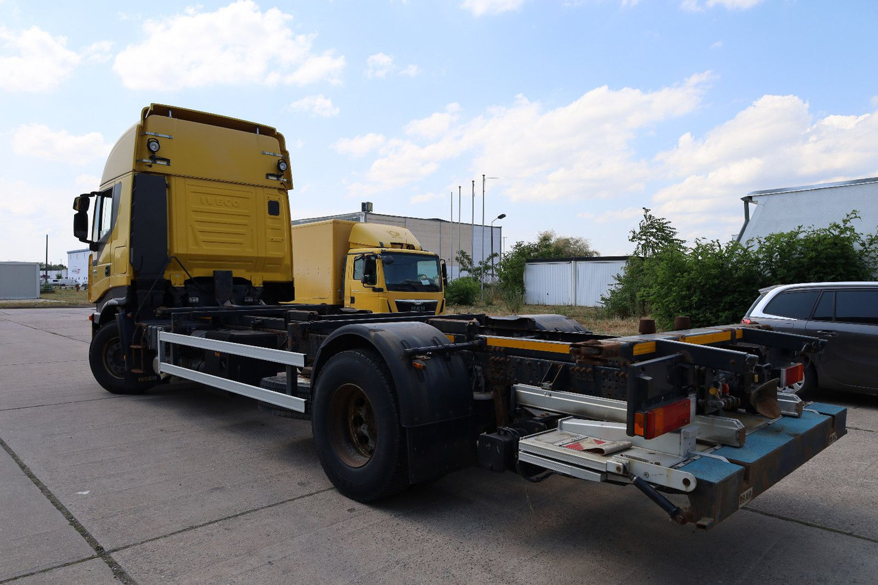 Iveco STRALIS/Magirus/L042/1. Hand - Konteineru vedējs/ Kravas automašīna ar noņemamā virsbūve: foto 4 Iveco STRALIS/Magirus/L042/1. Hand - Konteineru vedējs/ Kravas automašīna ar noņemamā virsbūve: foto 4
