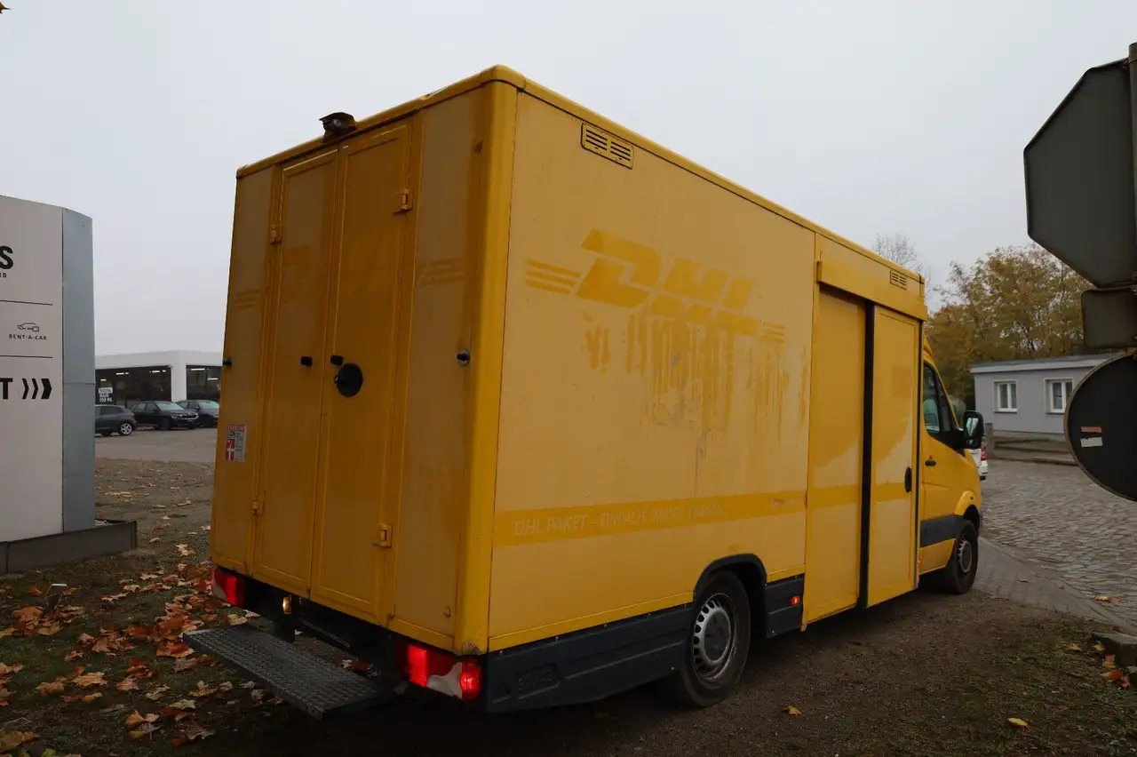 Mercedes-Benz Sprinter II Pritsche/ Koffer/Regalsystem - Furgons ar slēgtā virsbūve: foto 4 Mercedes-Benz Sprinter II Pritsche/ Koffer/Regalsystem - Furgons ar slēgtā virsbūve: foto 4