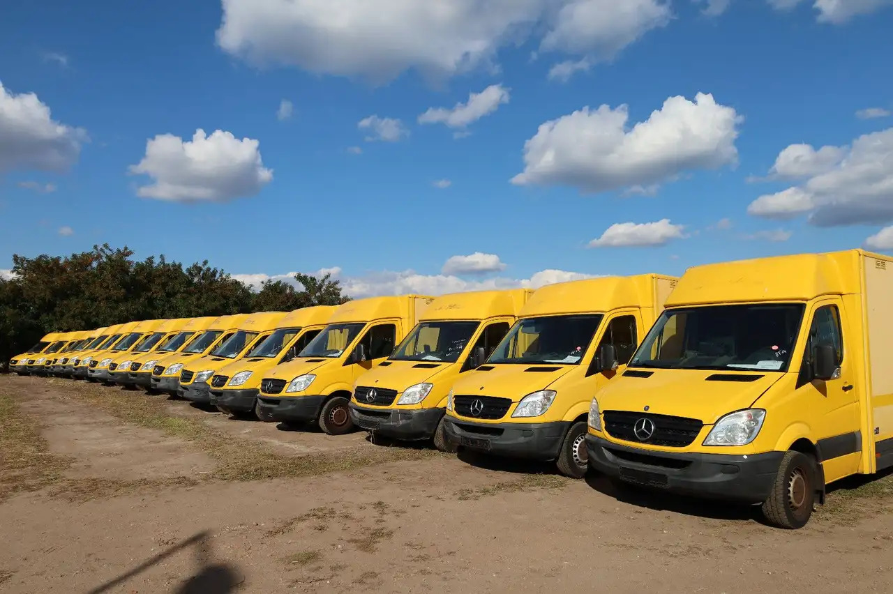 Mercedes-Benz Sprinter/Koffer/Regalsystem/ EU5/ 1. Hand - Furgons ar slēgtā virsbūve: foto 1 Mercedes-Benz Sprinter/Koffer/Regalsystem/ EU5/ 1. Hand - Furgons ar slēgtā virsbūve: foto 1