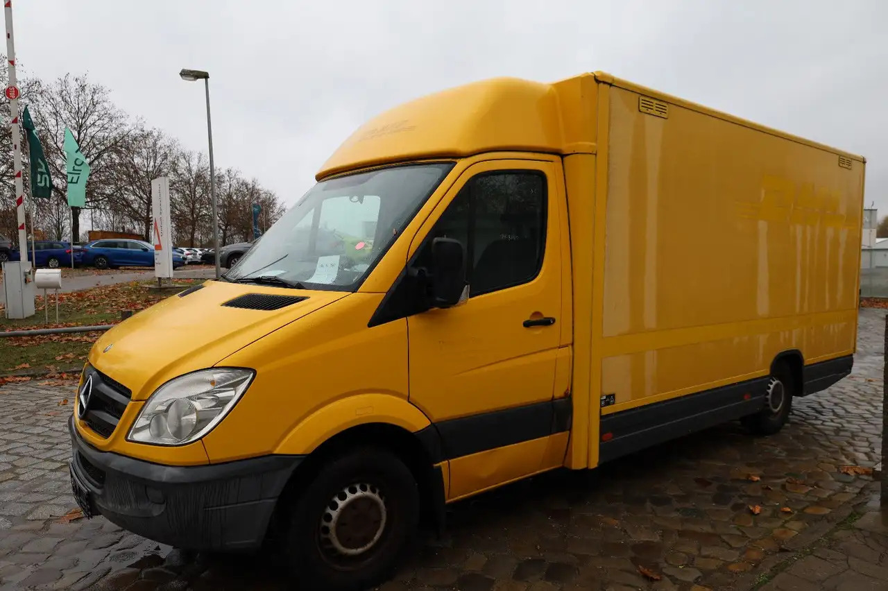Mercedes-Benz Sprinter/ Koffer/Regalsystem - Furgons ar slēgtā virsbūve: foto 2 Mercedes-Benz Sprinter/ Koffer/Regalsystem - Furgons ar slēgtā virsbūve: foto 2