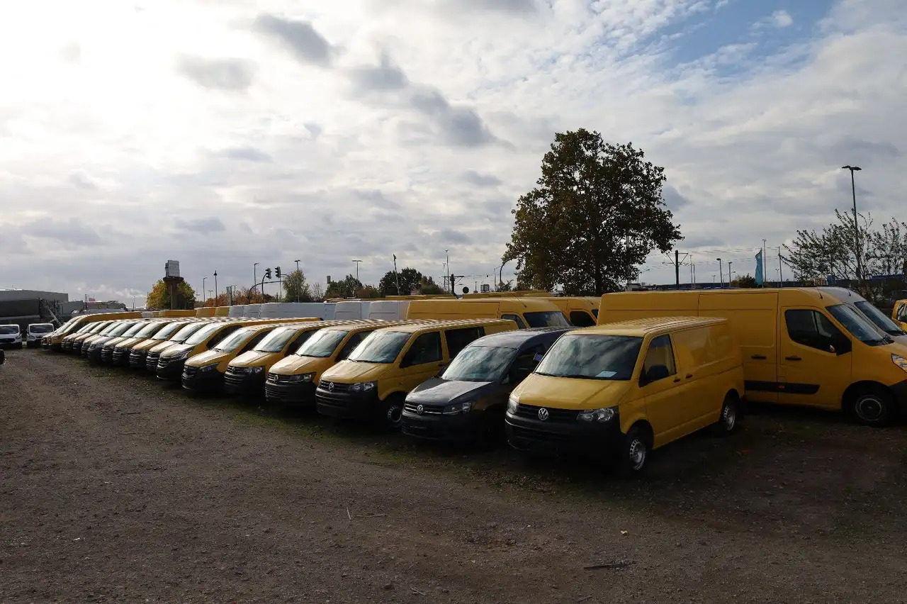 Volkswagen T5 Transporter/ 2.0 TDI/EU5/1.Hand - Kravas mikroautobuss: foto 1 Volkswagen T5 Transporter/ 2.0 TDI/EU5/1.Hand - Kravas mikroautobuss: foto 1