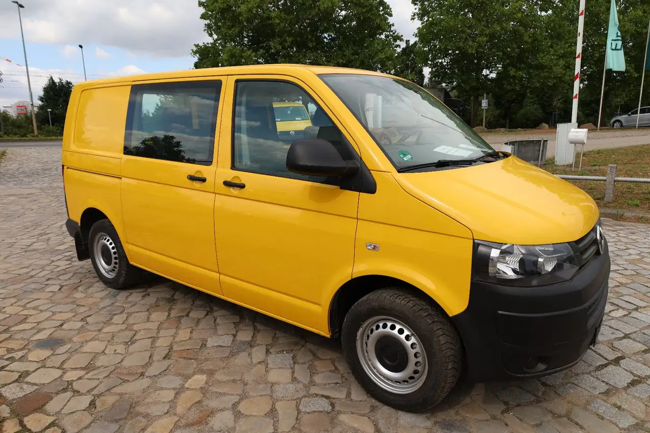 Volkswagen T5 Transporter Kasten-Kombi 2.0 TDI/EU5/5-Sitze - Vieglā automašīna: foto 4 Volkswagen T5 Transporter Kasten-Kombi 2.0 TDI/EU5/5-Sitze - Vieglā automašīna: foto 4