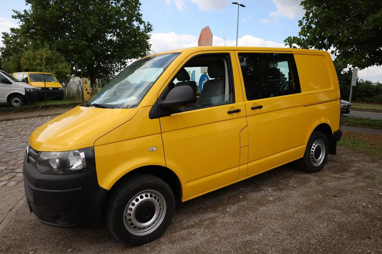 Volkswagen T5 Transporter Kasten-Kombi 2.0 TDI/EU5/5-Sitze - Kravas-pasažieru furgons: foto 5 Volkswagen T5 Transporter Kasten-Kombi 2.0 TDI/EU5/5-Sitze - Kravas-pasažieru furgons: foto 5