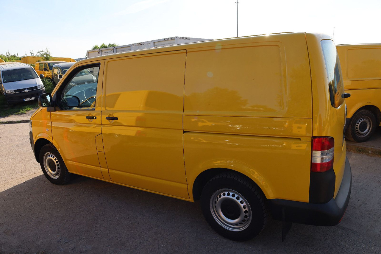 Volkswagen T5 Transporter Kasten-Kombi 2.0 TDI/EU5 - Mazs furgons: foto 3 Volkswagen T5 Transporter Kasten-Kombi 2.0 TDI/EU5 - Mazs furgons: foto 3
