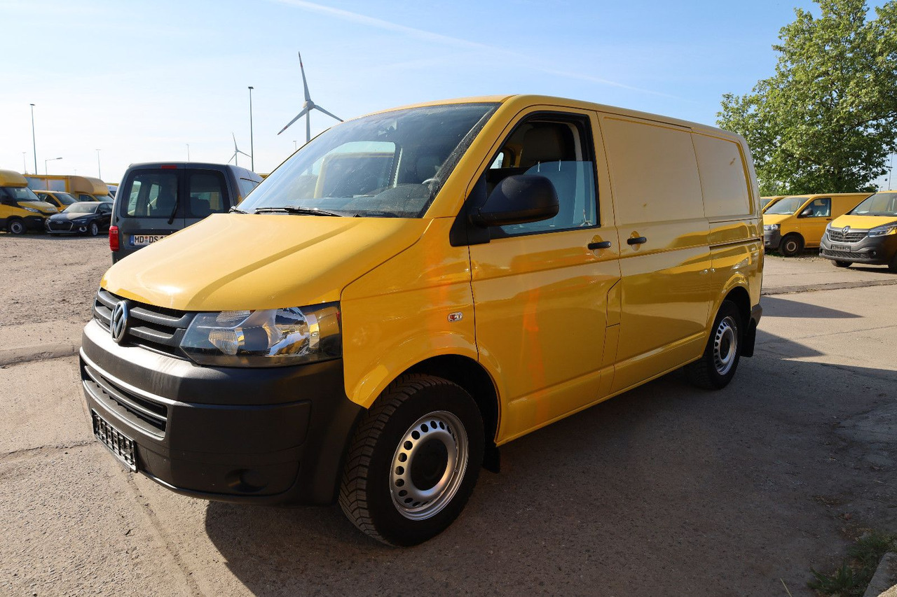 Volkswagen T5 Transporter Kasten-Kombi 2.0 TDI/EU5 - Mazs furgons: foto 2 Volkswagen T5 Transporter Kasten-Kombi 2.0 TDI/EU5 - Mazs furgons: foto 2