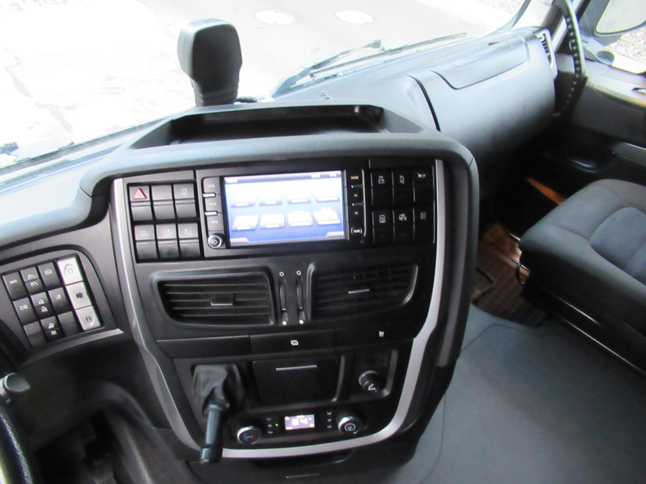 IVECO Stralis AS260S46Y/FSCMLNG Intarder Klima AHK ZV - Konteineru vedējs/ Kravas automašīna ar noņemamā virsbūve: foto 2 IVECO Stralis AS260S46Y/FSCMLNG Intarder Klima AHK ZV - Konteineru vedējs/ Kravas automašīna ar noņemamā virsbūve: foto 2