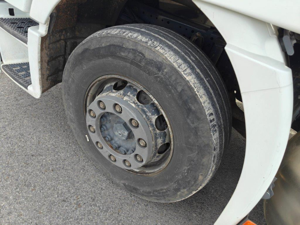 IVECO Stralis AS440S46T/PLNG Intarder Klima Luftfeder ZV - Vilcējs: foto 5 IVECO Stralis AS440S46T/PLNG Intarder Klima Luftfeder ZV - Vilcējs: foto 5