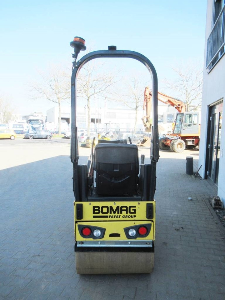 Bomag BW 80 AD-5 - Ceļu veltnis: foto 4 Bomag BW 80 AD-5 - Ceļu veltnis: foto 4