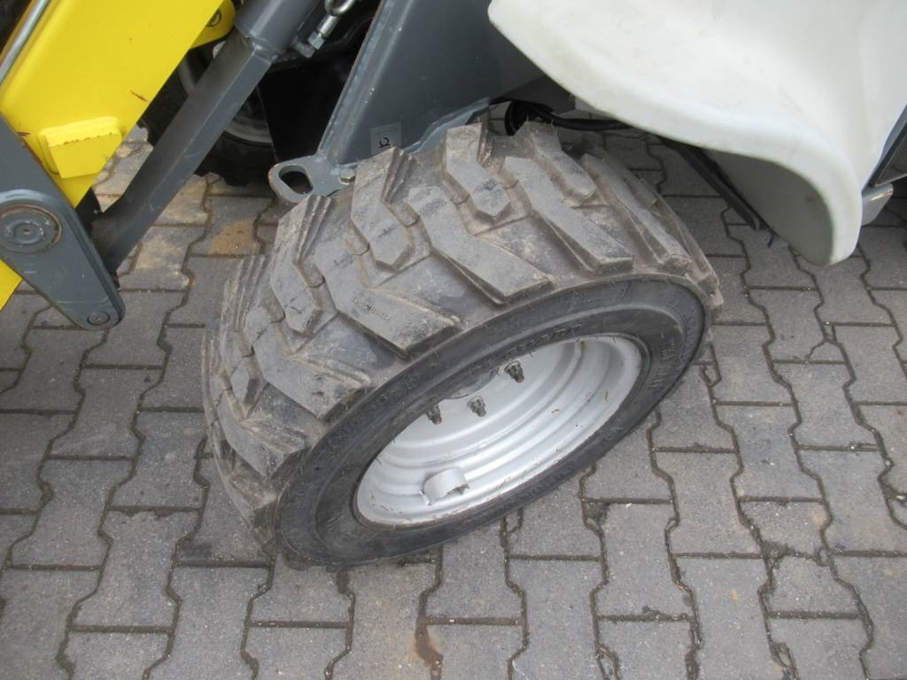 Kramer 5035 Neu Reifen neue Schaufel 33PS Motor - Riteņu iekrāvējs: foto 4 Kramer 5035 Neu Reifen neue Schaufel 33PS Motor - Riteņu iekrāvējs: foto 4