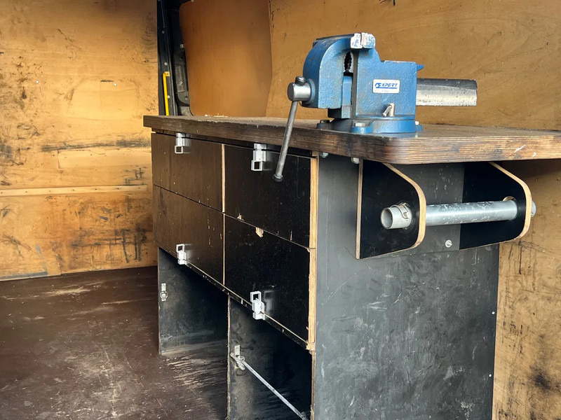 MAN TGE 3.180 AUTOMAAT*243.000km*MAN TGE3.180* - Kravas mikroautobuss: foto 5 MAN TGE 3.180 AUTOMAAT*243.000km*MAN TGE3.180* - Kravas mikroautobuss: foto 5