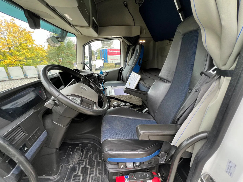 Volvo FH 500 XL CAB**FH500 XL**553.000km**I PARKCOOL** līzingu Volvo FH 500 XL CAB**FH500 XL**553.000km**I PARKCOOL**: foto 18