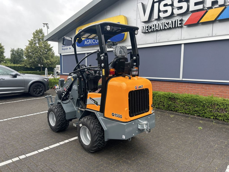 Giant Tobroco G1500 - Kompaktiekrāvējs: foto 2 Giant Tobroco G1500 - Kompaktiekrāvējs: foto 2