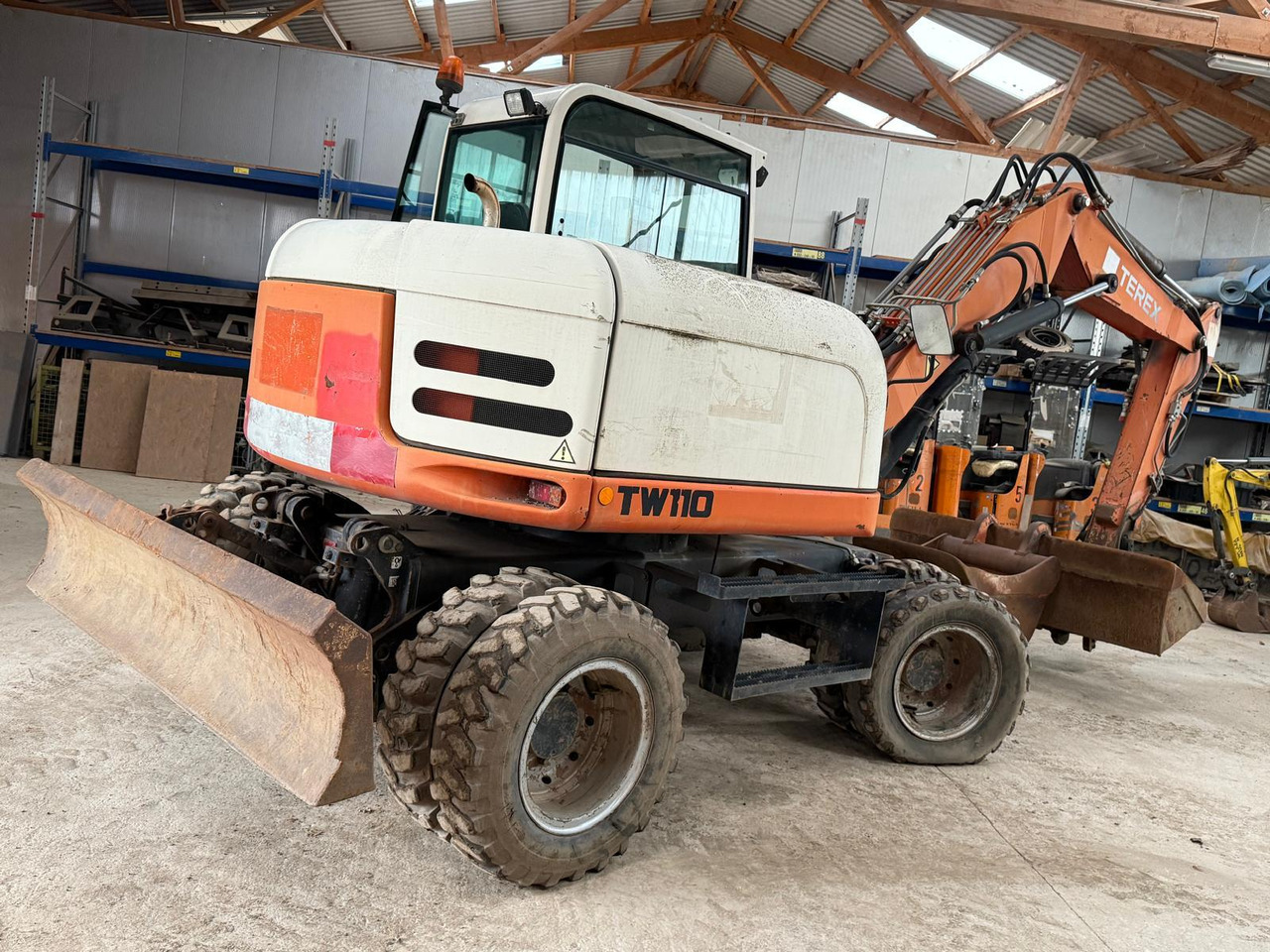 Terex TW 110 Mobil-Excavator - Riteņu ekskavators: foto 4 Terex TW 110 Mobil-Excavator - Riteņu ekskavators: foto 4