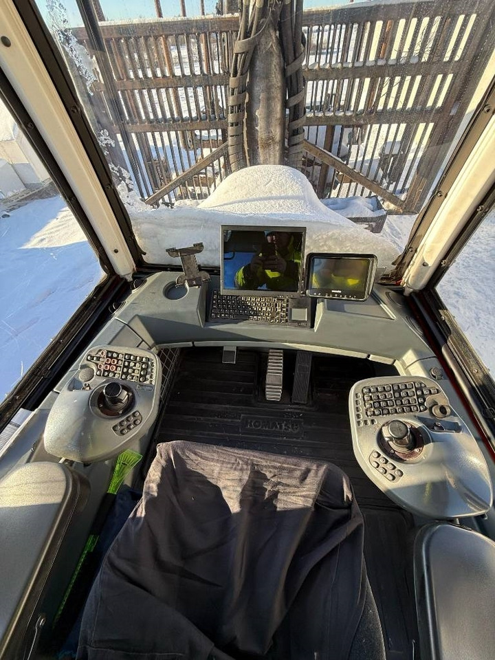 Komatsu 865 līzingu Komatsu 865: foto 16 Komatsu 865 līzingu Komatsu 865: foto 16