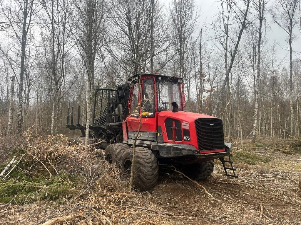 Komatsu 875 - Forvarders: foto 1 Komatsu 875 - Forvarders: foto 1