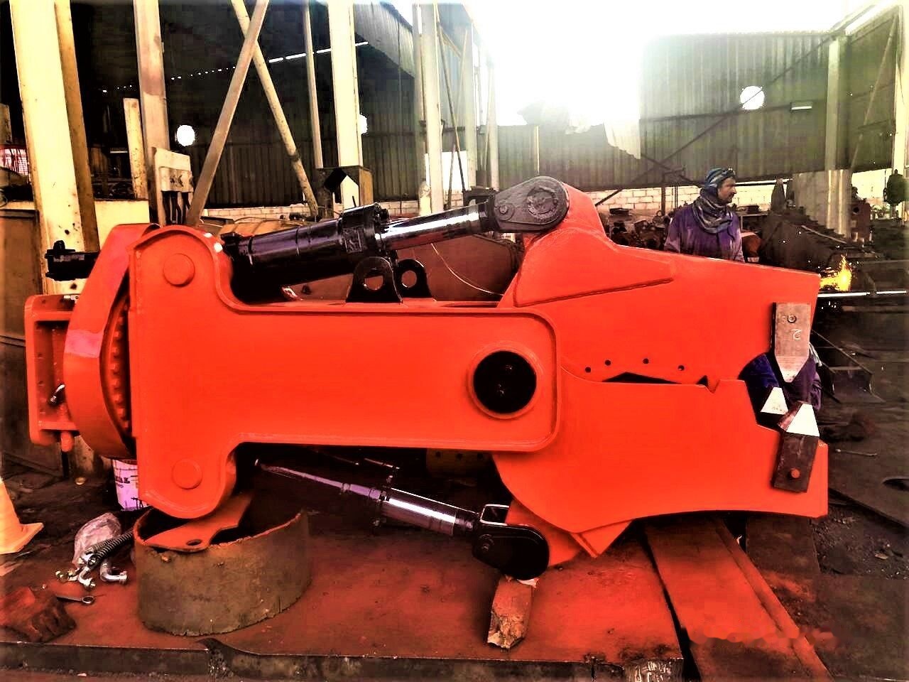 AME 360' Rotating Concrete Demolition Shear Jaw Suitable for 30-50 T - Demolēšanas šķēres - Ekskavators: foto 3 AME 360' Rotating Concrete Demolition Shear Jaw Suitable for 30-50 T - Demolēšanas šķēres - Ekskavators: foto 3