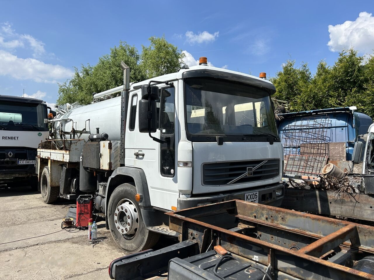 Volvo FL6.18 - Asenizācijas mašīna: foto 1 Volvo FL6.18 - Asenizācijas mašīna: foto 1