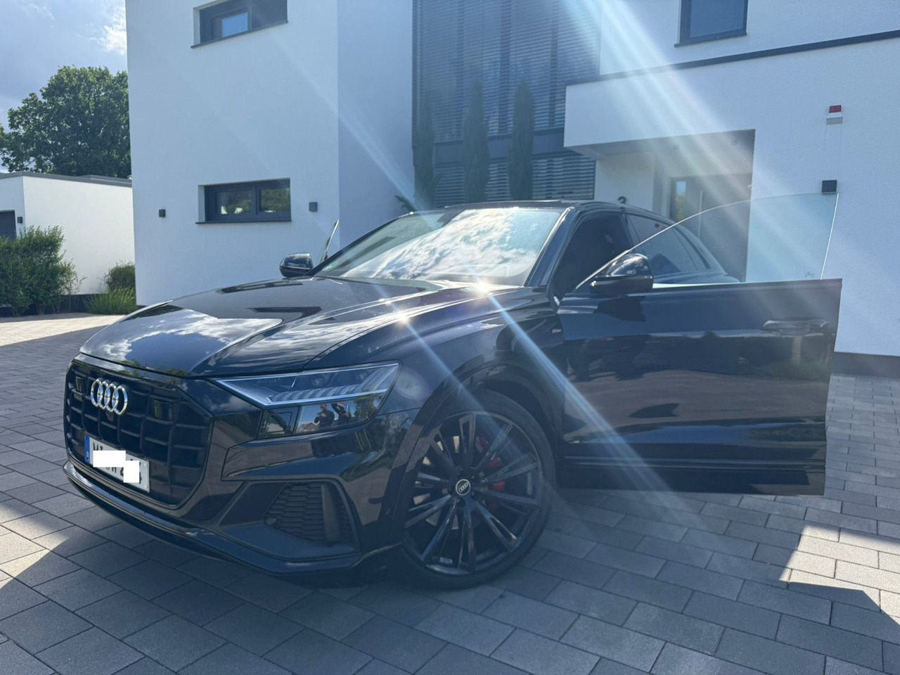 Audi Q8 50 TDI quattro S-Line 1. Hand Vollausstattung - SUV: foto 3 Audi Q8 50 TDI quattro S-Line 1. Hand Vollausstattung - SUV: foto 3