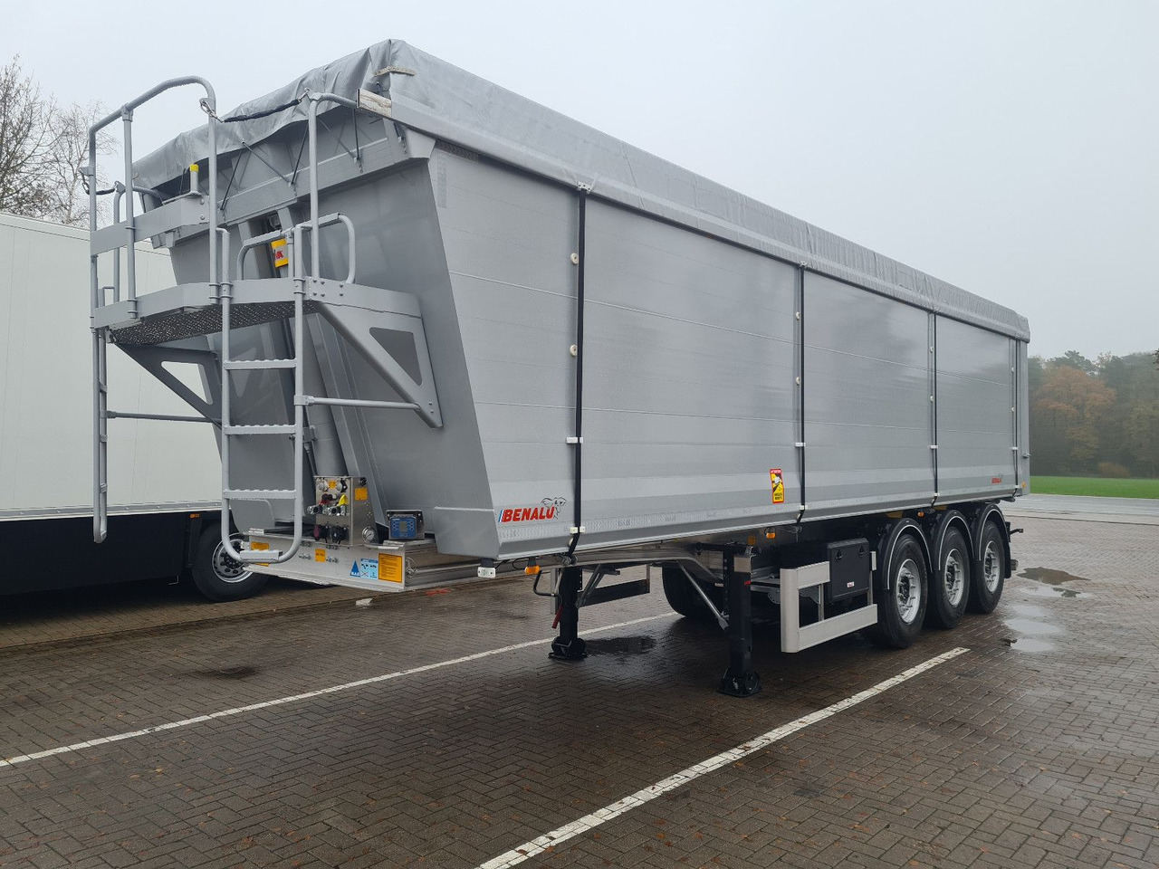 Benalu Bulkliner S 95 Schlammdicht - Puspiekabe pašizgāzējs: foto 1 Benalu Bulkliner S 95 Schlammdicht - Puspiekabe pašizgāzējs: foto 1