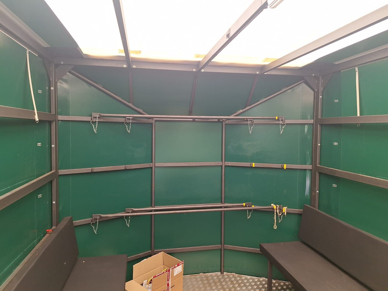 Piekabe ar tentu Böckmann Großraumanhänger Jagdanhänger Hasenwagen: foto 6