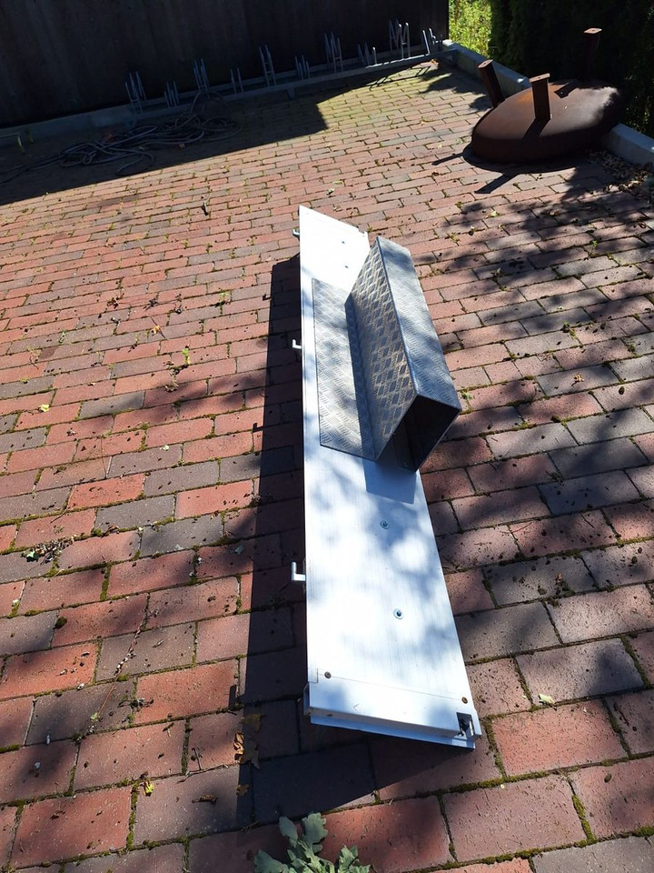 Piekabe ar tentu Böckmann Großraumanhänger Jagdanhänger Hasenwagen: foto 12