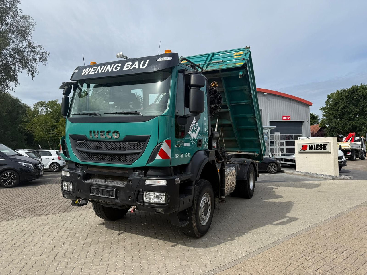 Iveco AD190 T/W Trakker 410 4x4 Allrad Kran KipperHIAB - Kravas automašīna pašizgāzējs, Kravas auto ar manipulatoru: foto 4 Iveco AD190 T/W Trakker 410 4x4 Allrad Kran KipperHIAB - Kravas automašīna pašizgāzējs, Kravas auto ar manipulatoru: foto 4