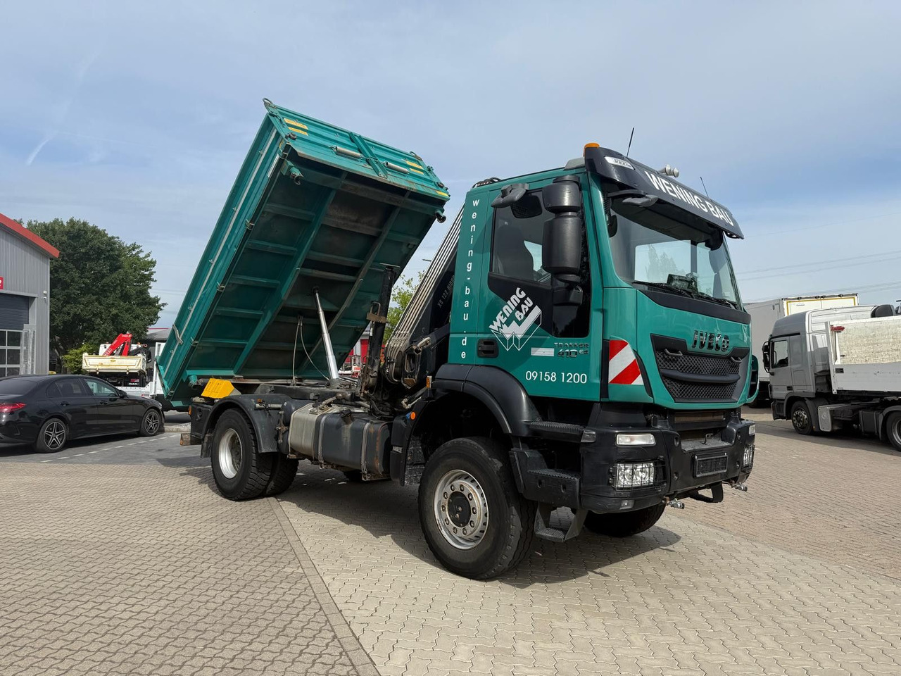 Iveco AD190 T/W Trakker 410 4x4 Allrad Kran KipperHIAB - Kravas automašīna pašizgāzējs, Kravas auto ar manipulatoru: foto 2 Iveco AD190 T/W Trakker 410 4x4 Allrad Kran KipperHIAB - Kravas automašīna pašizgāzējs, Kravas auto ar manipulatoru: foto 2