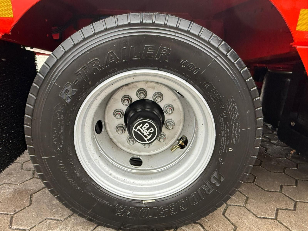 Puspiekabe zema profila platforma Kässbohrer K.SLS 3 / 0N 18/30 Tieflader mit hydr. Rampen: foto 17 Puspiekabe zema profila platforma Kässbohrer K.SLS 3 / 0N 18/30 Tieflader mit hydr. Rampen: foto 17