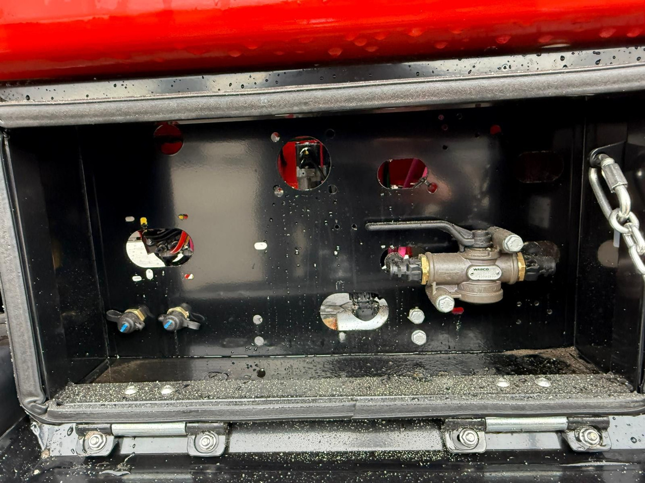 Puspiekabe zema profila platforma Kässbohrer K.SLS 3 / 0N 18/30 Tieflader mit hydr. Rampen: foto 15 Puspiekabe zema profila platforma Kässbohrer K.SLS 3 / 0N 18/30 Tieflader mit hydr. Rampen: foto 15