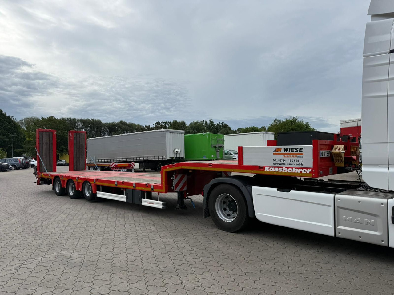 Kässbohrer K.SLS ECO Tieflader mit hydraulischen Rampen - Puspiekabe zema profila platforma: foto 3 Kässbohrer K.SLS ECO Tieflader mit hydraulischen Rampen - Puspiekabe zema profila platforma: foto 3