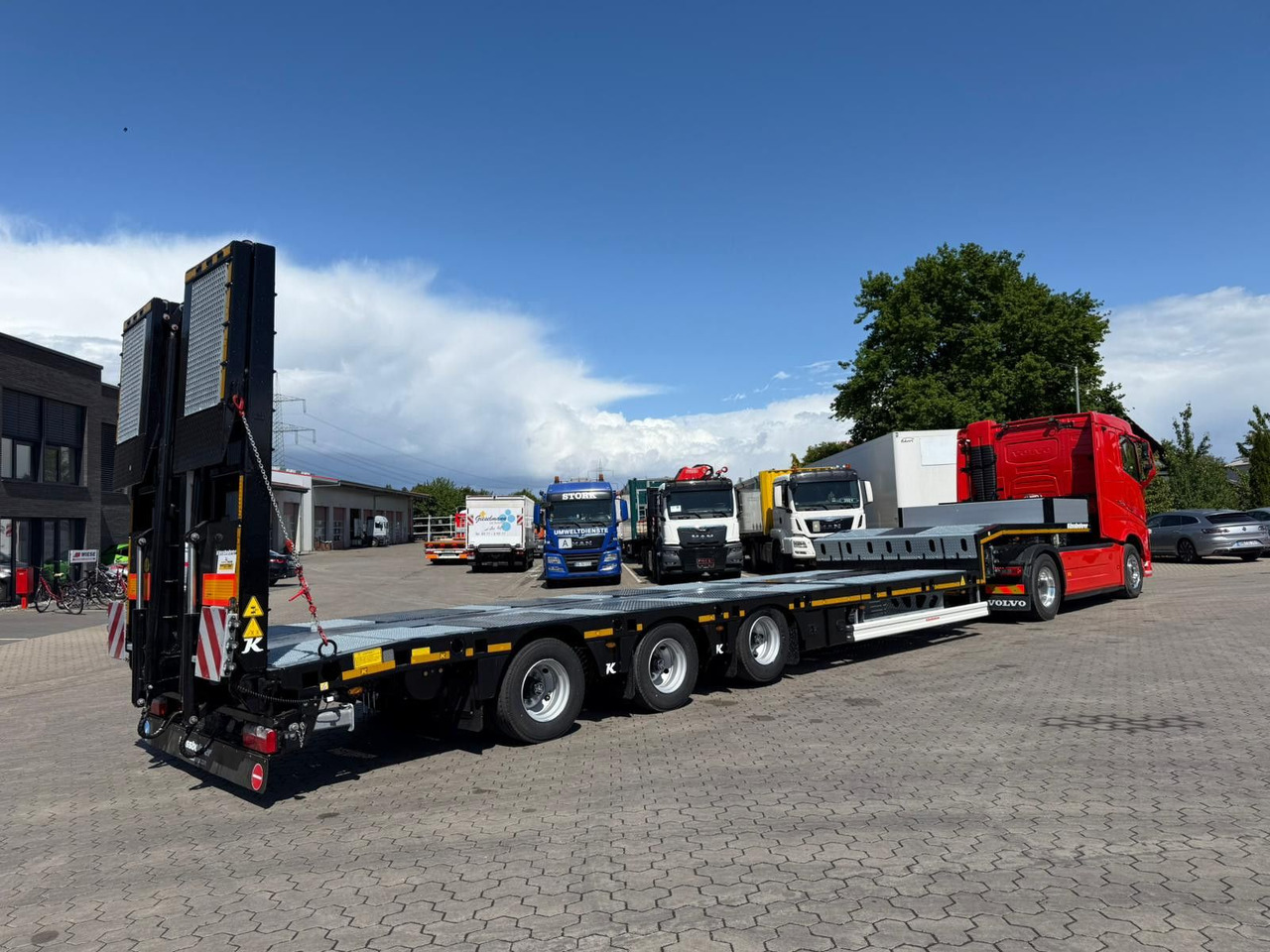 Kässbohrer SLS.HS Tieflader mit hydr. Schwanenhals - Puspiekabe zema profila platforma: foto 2 Kässbohrer SLS.HS Tieflader mit hydr. Schwanenhals - Puspiekabe zema profila platforma: foto 2