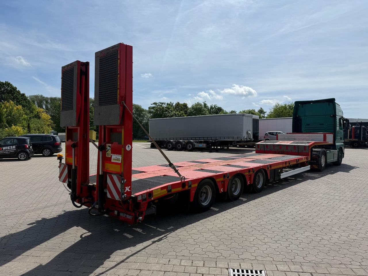 Kässbohrer SLS.HS Tieflader mit hydr. Schwanenhals - Puspiekabe zema profila platforma: foto 3 Kässbohrer SLS.HS Tieflader mit hydr. Schwanenhals - Puspiekabe zema profila platforma: foto 3