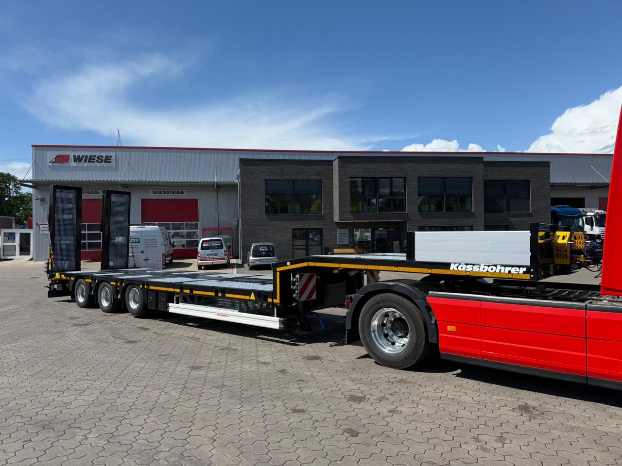 Kässbohrer SLS.HS Tieflader mit hydr. Schwanenhals - Puspiekabe zema profila platforma: foto 3 Kässbohrer SLS.HS Tieflader mit hydr. Schwanenhals - Puspiekabe zema profila platforma: foto 3