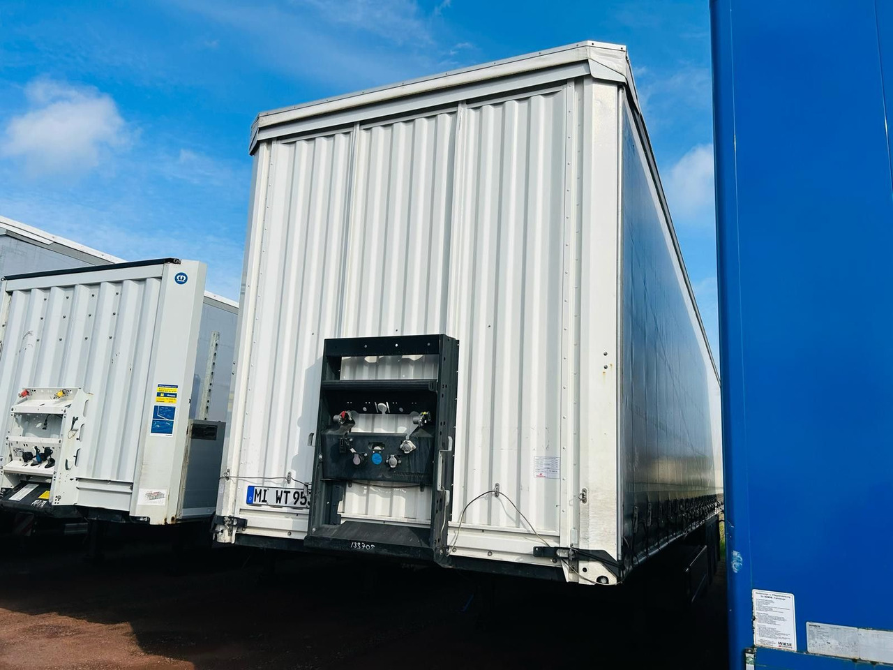 Kässbohrer Schiebeplanen Auflieger - Tenta puspiekabe: foto 4 Kässbohrer Schiebeplanen Auflieger - Tenta puspiekabe: foto 4