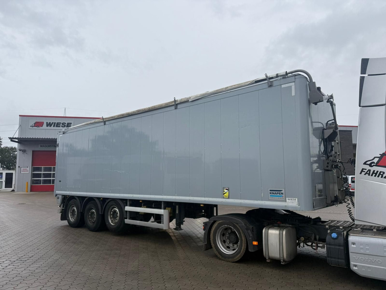 Knapen K200 Agrar 60 m³ 6mm Boden Powersheet - Puspiekabe kustīgās grīdas: foto 1 Knapen K200 Agrar 60 m³ 6mm Boden Powersheet - Puspiekabe kustīgās grīdas: foto 1