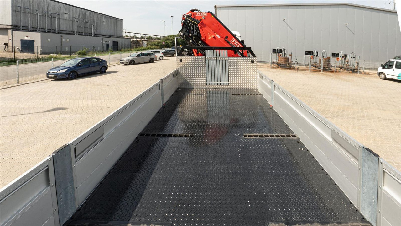 MAN 35.470 8x2 Kran F710 RA2.26 - Kravas auto ar manipulatoru: foto 5 MAN 35.470 8x2 Kran F710 RA2.26 - Kravas auto ar manipulatoru: foto 5