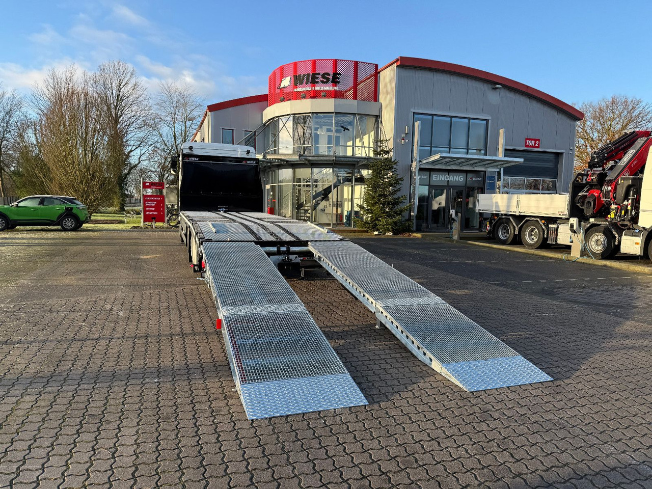 MAN Baumaschinen-  Arbeitsbühnentransporter Rampen - Bortu kravas automašīna/ Platforma: foto 4 MAN Baumaschinen-  Arbeitsbühnentransporter Rampen - Bortu kravas automašīna/ Platforma: foto 4