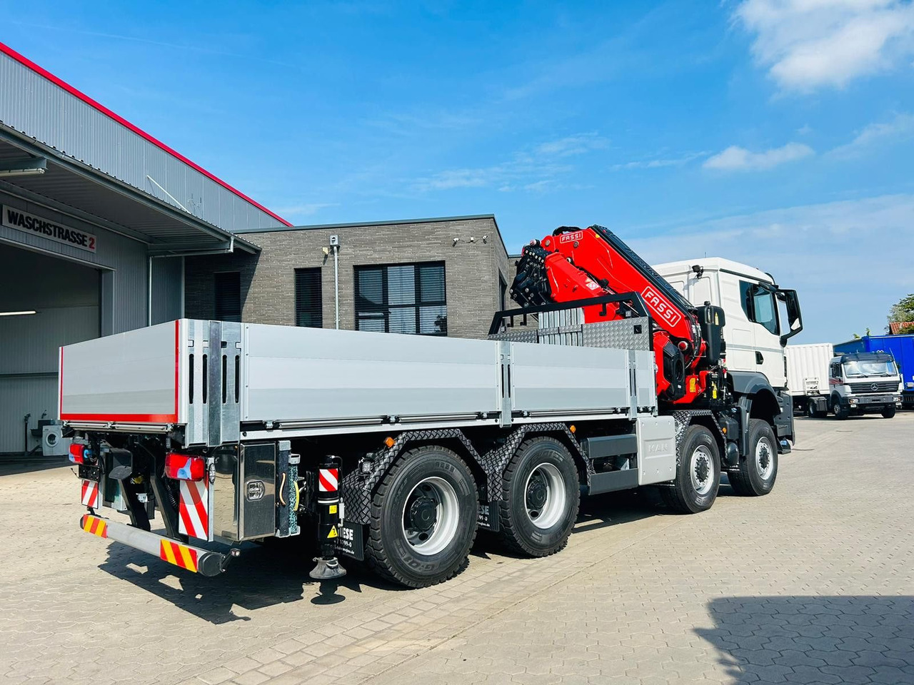 Bortu kravas automašīna/ Platforma MAN TGS 41.520 8x8 mit Fassi Ladekran F710RA.2.26: foto 6