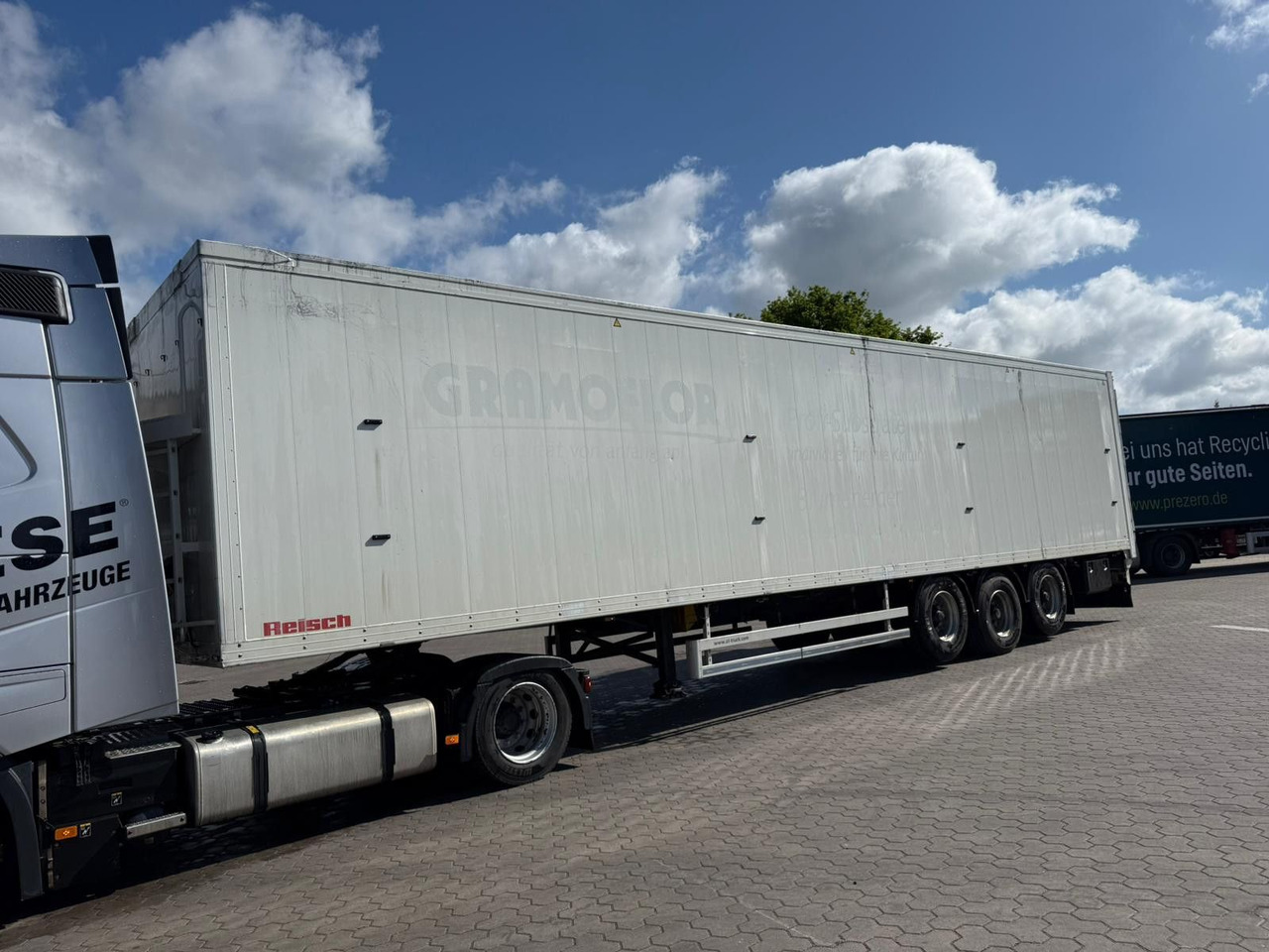 Reisch Schubboden 92m³ 1+3 Achse liftbar TÜV Neu - Puspiekabe kustīgās grīdas: foto 3 Reisch Schubboden 92m³ 1+3 Achse liftbar TÜV Neu - Puspiekabe kustīgās grīdas: foto 3