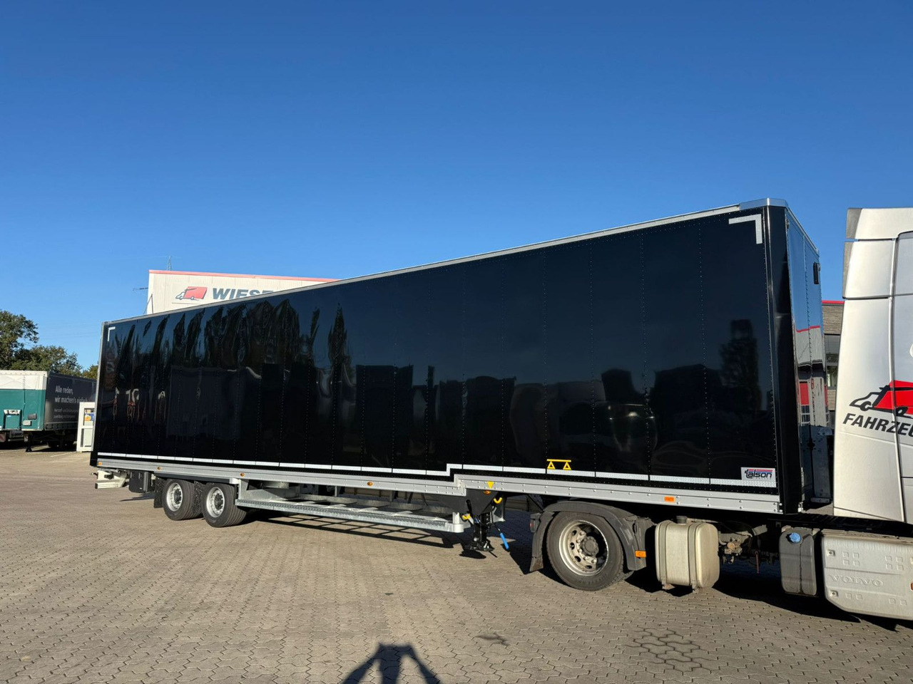 Talson TGG TAL 12/18 Mega Kofferauflieger 99m³ - Puspiekabe slēgtā virsbūve: foto 3 Talson TGG TAL 12/18 Mega Kofferauflieger 99m³ - Puspiekabe slēgtā virsbūve: foto 3