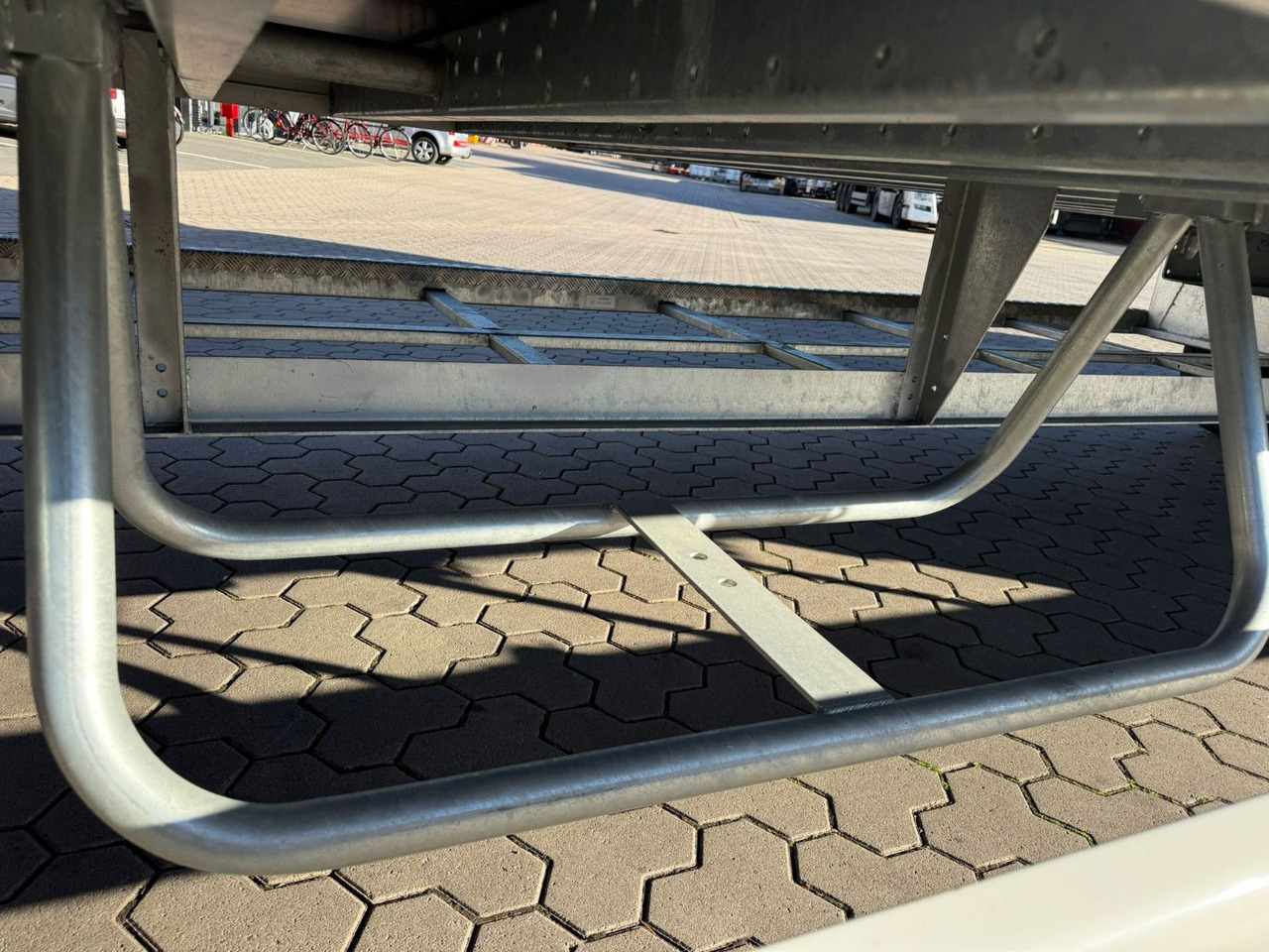 Puspiekabe slēgtā virsbūve Talson TGG TAL 12/18 Mega Kofferauflieger 99m³: foto 14 Puspiekabe slēgtā virsbūve Talson TGG TAL 12/18 Mega Kofferauflieger 99m³: foto 14