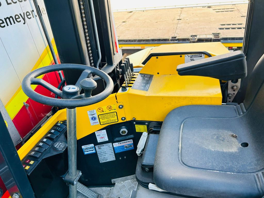 Terberg Kinglifter TKL-S-3x3 1.500 kg - Mobilais autoiekrāvējs: foto 4 Terberg Kinglifter TKL-S-3x3 1.500 kg - Mobilais autoiekrāvējs: foto 4