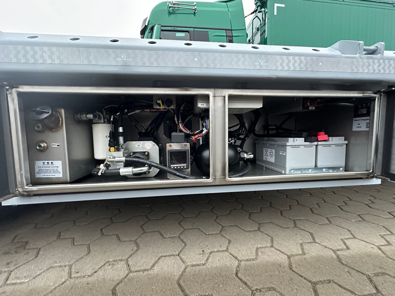 Puspiekabe zema profila platforma Tieflader Zwangslenkung Betonteile Fertigteile: foto 7 Puspiekabe zema profila platforma Tieflader Zwangslenkung Betonteile Fertigteile: foto 7