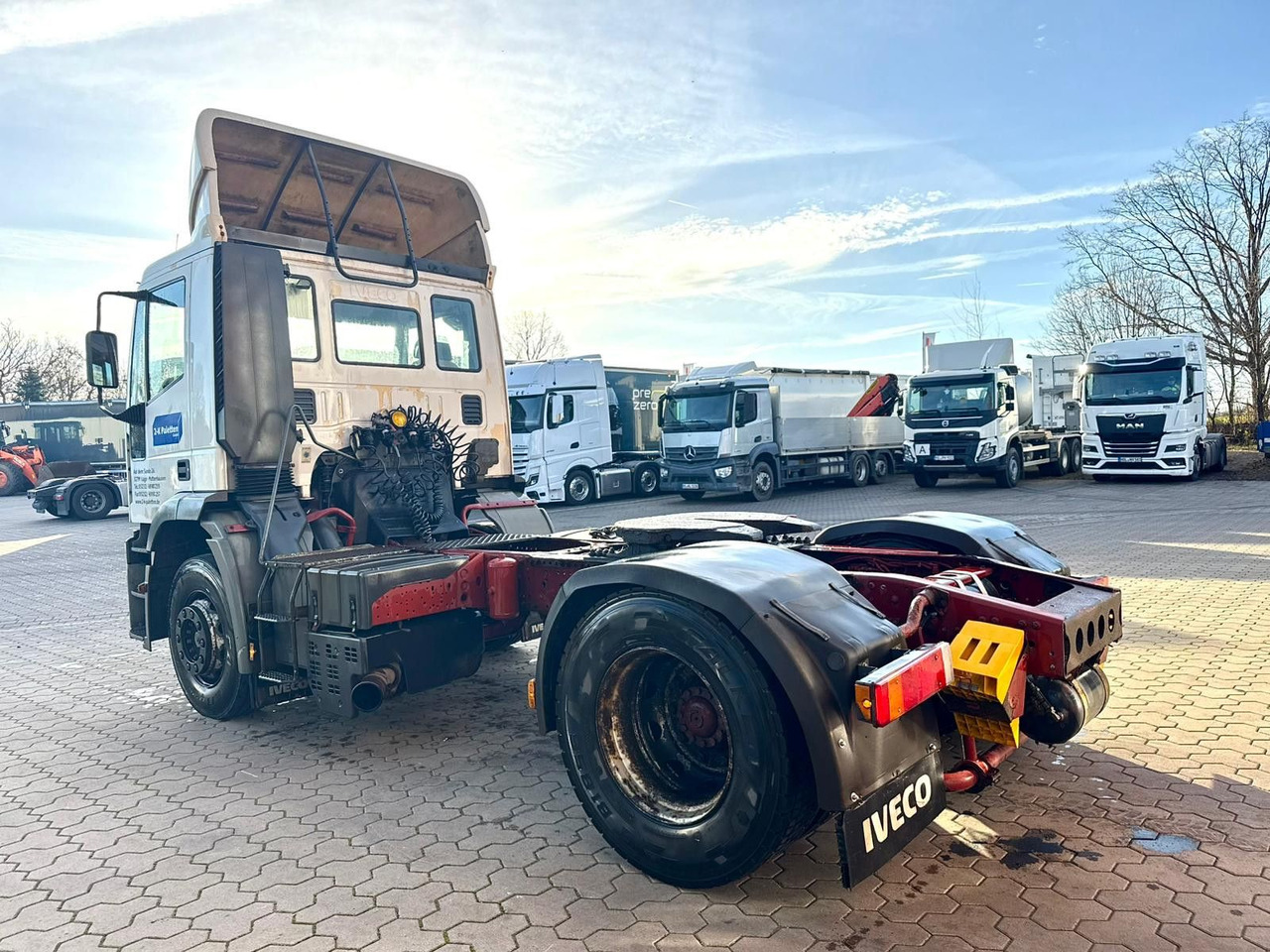 Iveco Magirus Eurotech Cursor Sattelzugmaschine - Vilcējs: foto 4 Iveco Magirus Eurotech Cursor Sattelzugmaschine - Vilcējs: foto 4