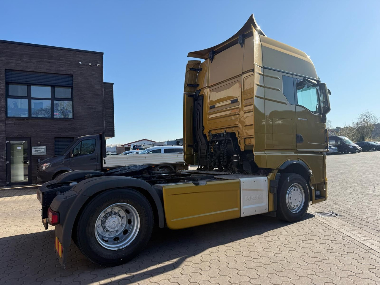 MAN TGX 18.510 LL Schubboden Hydraulik - Vilcējs: foto 3 MAN TGX 18.510 LL Schubboden Hydraulik - Vilcējs: foto 3