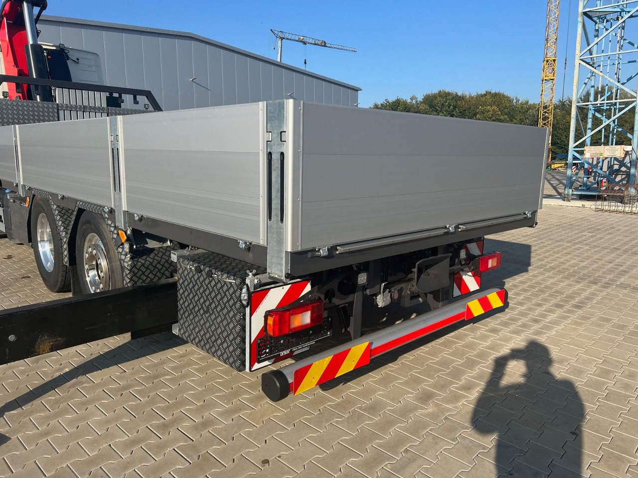 Volvo FH 500 8x2 Kran F710 RA2.26 - Kravas auto ar manipulatoru: foto 3 Volvo FH 500 8x2 Kran F710 RA2.26 - Kravas auto ar manipulatoru: foto 3