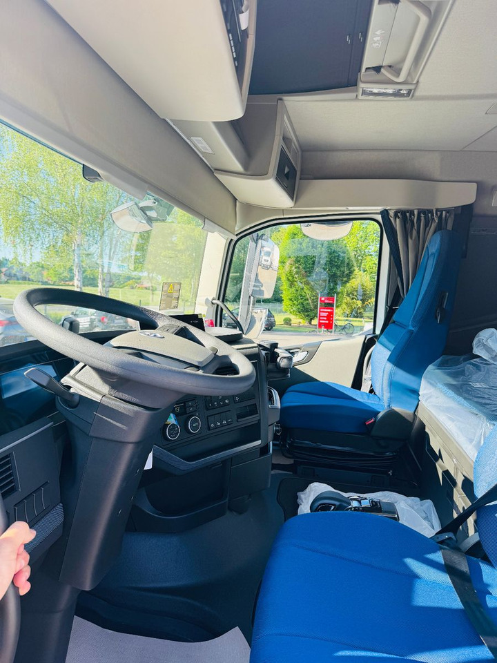 Volvo FH 500 8x2 mit F710RA.2.27 L426 und V20 Winde līzingu Volvo FH 500 8x2 mit F710RA.2.27 L426 und V20 Winde: foto 11