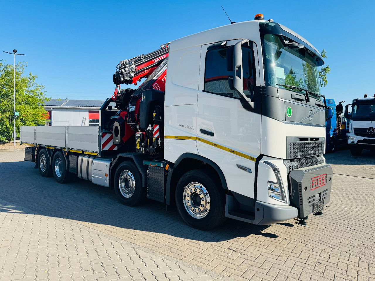 Volvo FH 500 8x2 mit F710RA.2.27 L426 und V20 Winde - Kravas auto ar manipulatoru: foto 2 Volvo FH 500 8x2 mit F710RA.2.27 L426 und V20 Winde - Kravas auto ar manipulatoru: foto 2